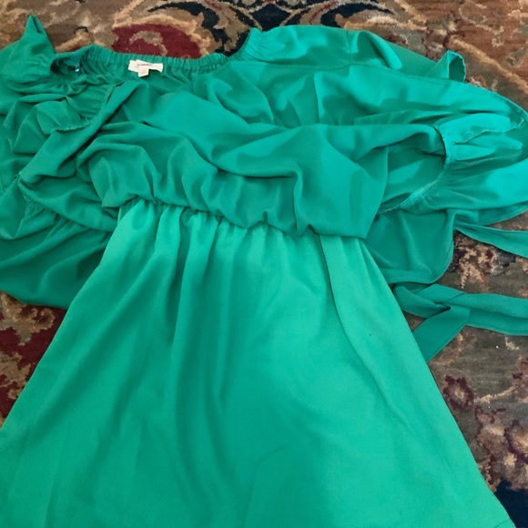ee:some Solid Green Chiffon midiDress - Picture 7 of 9